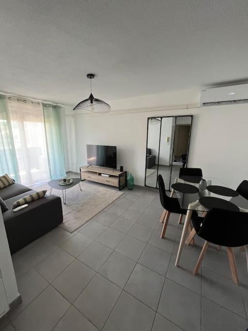 Ferienwohnung Joli Appt 45 M2 Avec Terrasse Lunel  Exterior foto
