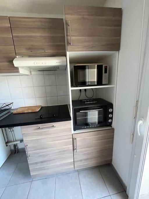 Ferienwohnung Joli Appt 45 M2 Avec Terrasse Lunel  Exterior foto