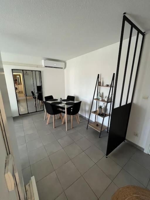 Ferienwohnung Joli Appt 45 M2 Avec Terrasse Lunel  Exterior foto
